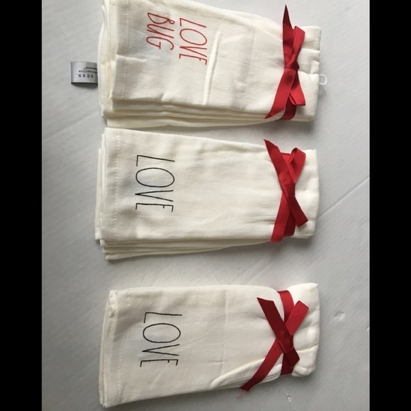 Rae Dunn Set 2 Valentine’s Day Love Kitchen Towels Set - Picture 5 of 12